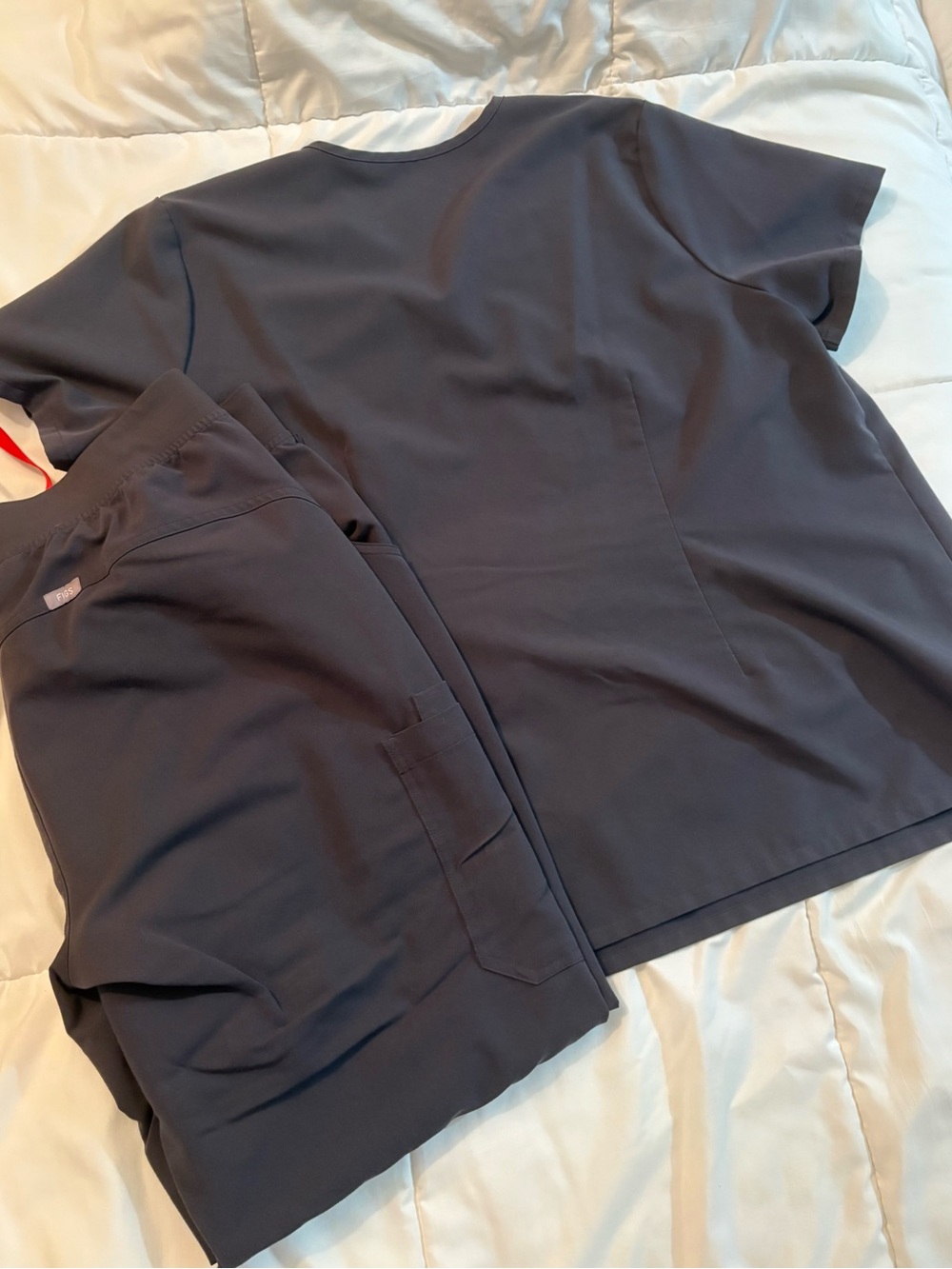 FIGS 3XL/2XL Scrubs Set - Charcoal Grey - EUC - Picture 2 of 8